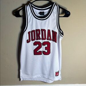Jordan 23 Jersey Chicago Bulls Basketball Youth (10-12) White Large Stitched